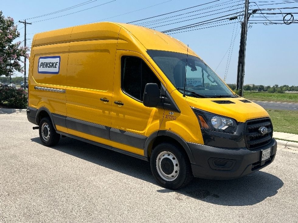 Used Cargo Vans for Sale in TX Penske Used Trucks