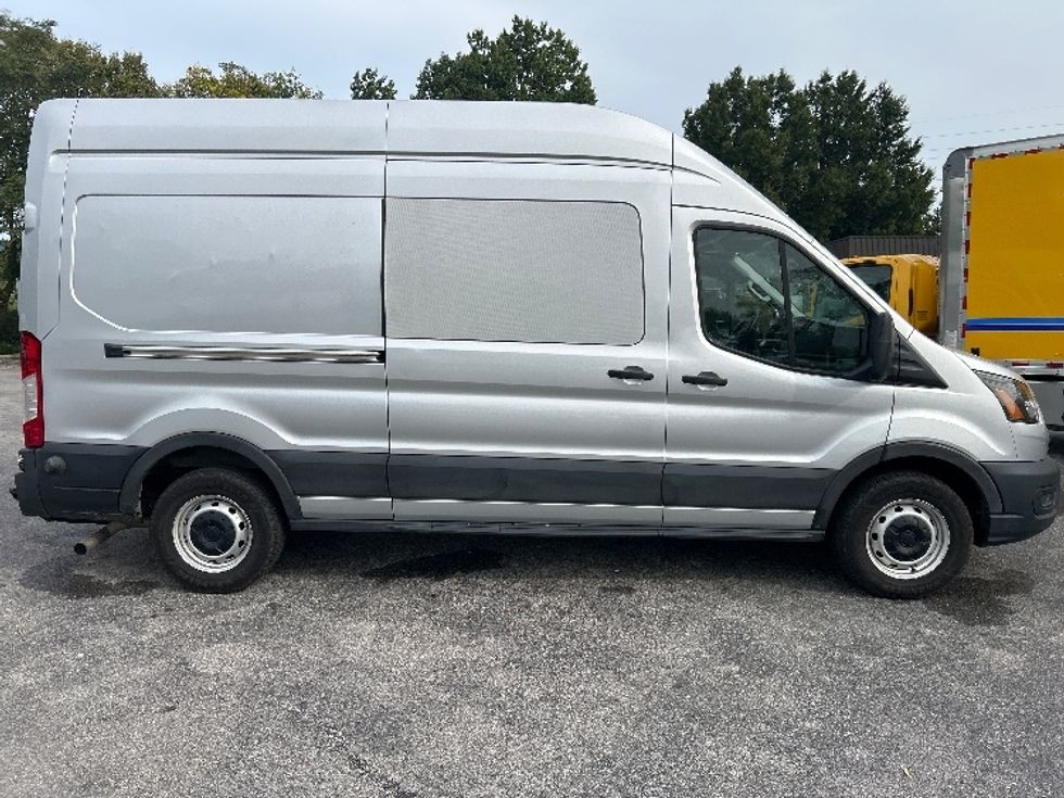 Cargo Van (Panel Van)-Light and Medium Duty Trucks-Ford-2020-Transit 250-Salem-VA-65,420\n\t\tmiles-$ 32,000 - Image 15