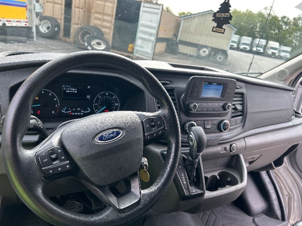 Cargo Van (Panel Van)-Light and Medium Duty Trucks-Ford-2020-Transit 250-Salem-VA-65,420\n\t\tmiles-$ 32,000 - Image 17