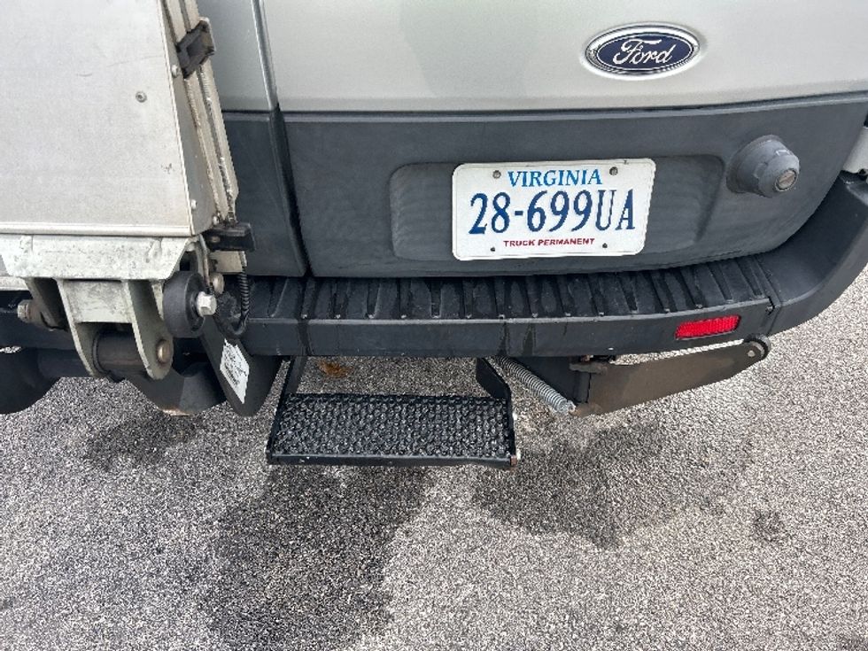 Cargo Van (Panel Van)-Light and Medium Duty Trucks-Ford-2020-Transit 250-Salem-VA-65,420\n\t\tmiles-$ 32,000 - Image 26