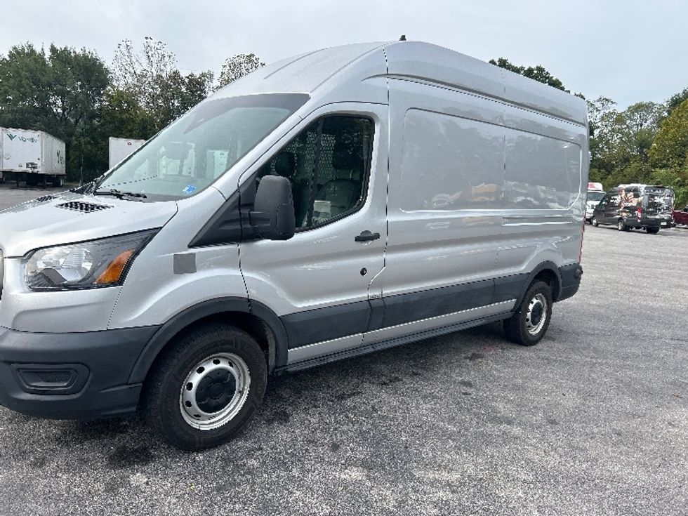 Cargo Van (Panel Van)-Light and Medium Duty Trucks-Ford-2020-Transit 250-Salem-VA-65,420\n\t\tmiles-$ 32,000 - Image 3