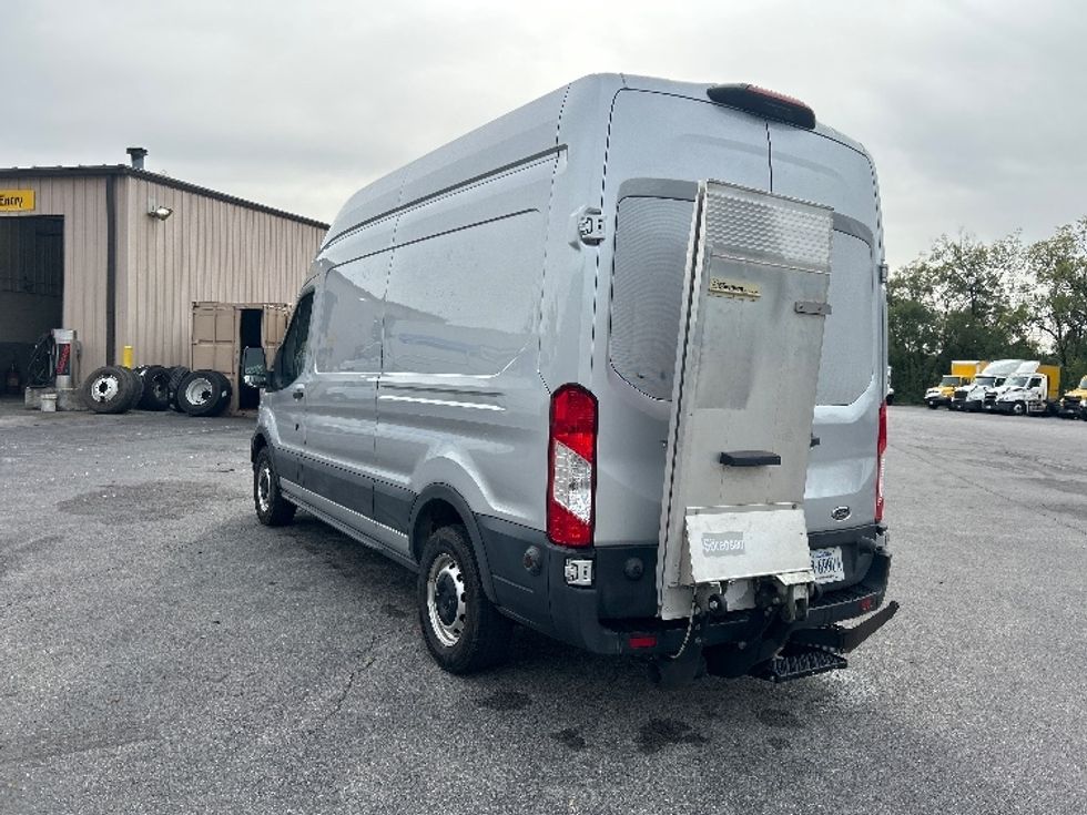 Cargo Van (Panel Van)-Light and Medium Duty Trucks-Ford-2020-Transit 250-Salem-VA-65,420\n\t\tmiles-$ 32,000 - Image 6