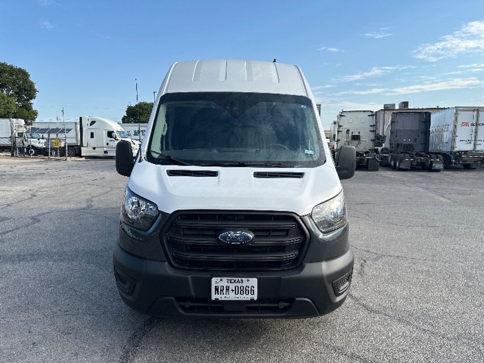 Cargo Van (Panel Van)-Light and Medium Duty Trucks-Ford-2020-Transit 250-San Antonio-TX-136,574\n\t\tmiles-$ 26,000 - Image 2