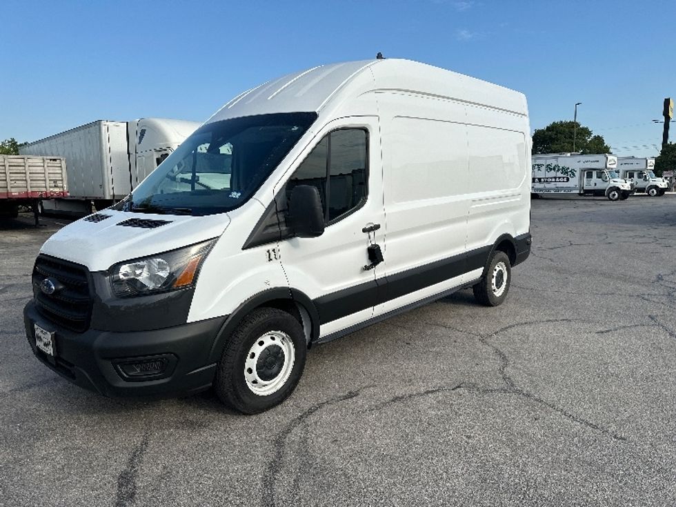 Cargo Van (Panel Van)-Light and Medium Duty Trucks-Ford-2020-Transit 250-San Antonio-TX-136,574\n\t\tmiles-$ 26,000 - Image 3