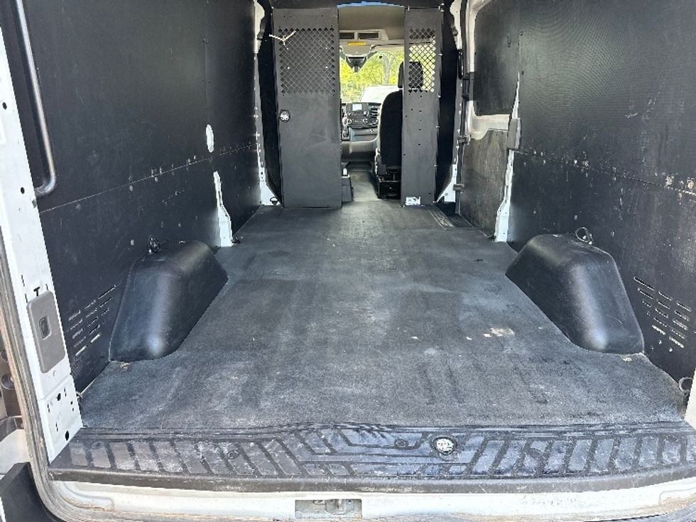 Cargo Van (Panel Van)-Light and Medium Duty Trucks-Ford-2020-Transit 250-San Antonio-TX-136,574\n\t\tmiles-$ 26,000 - Image 7