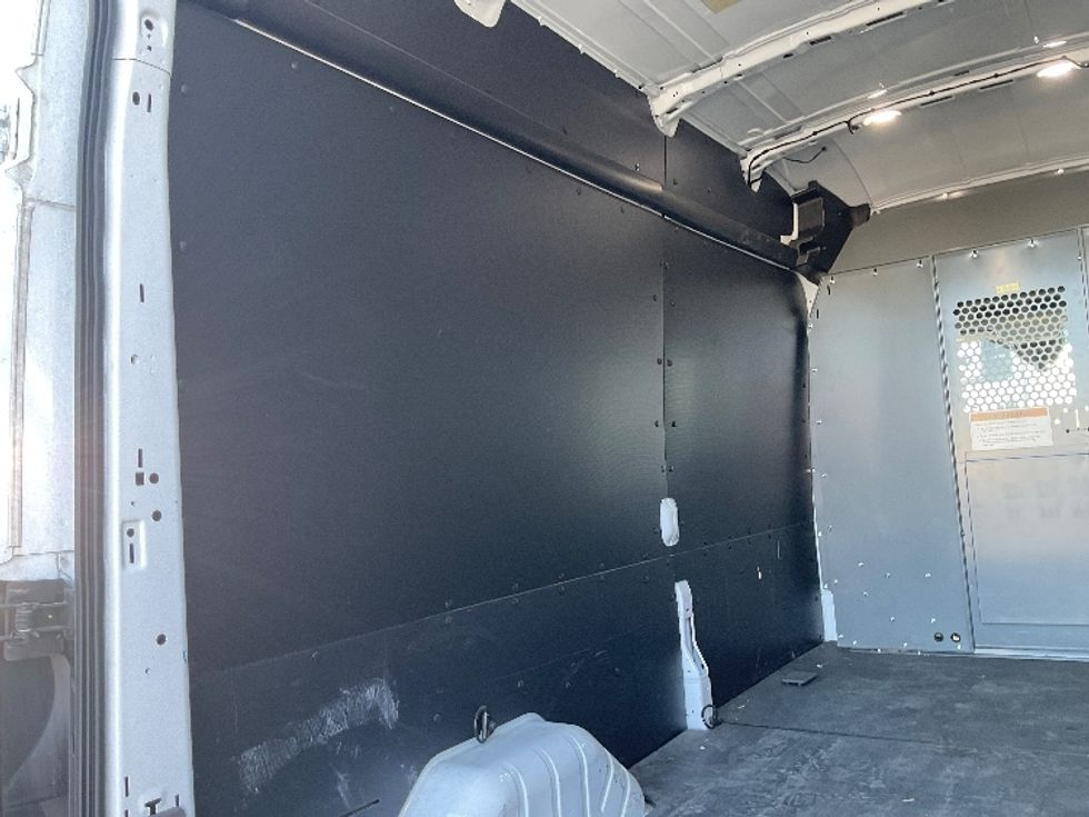 Cargo Van (Panel Van)-Light and Medium Duty Trucks-Ford-2020-Transit 250-Santa Ana-CA-33,012\n\t\tmiles-$ 37,750 - Image 11