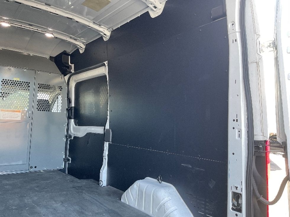 Cargo Van (Panel Van)-Light and Medium Duty Trucks-Ford-2020-Transit 250-Santa Ana-CA-33,012\n\t\tmiles-$ 37,750 - Image 12