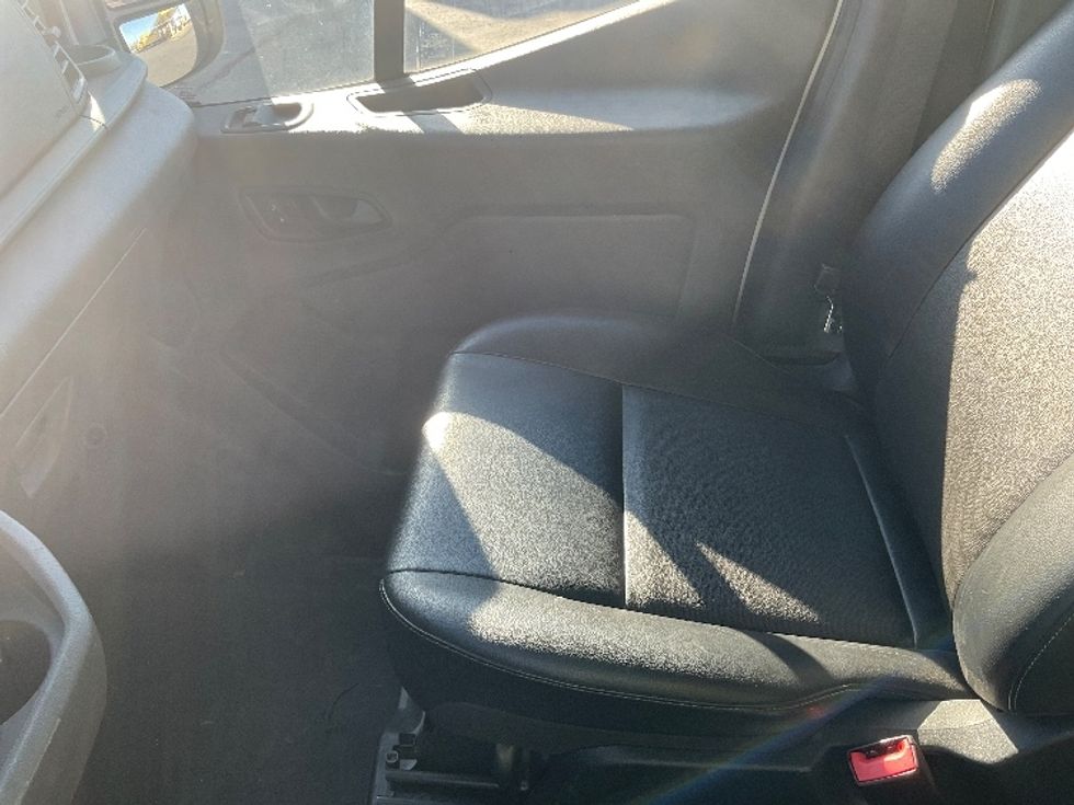 Cargo Van (Panel Van)-Light and Medium Duty Trucks-Ford-2020-Transit 250-Santa Ana-CA-33,012\n\t\tmiles-$ 37,750 - Image 19
