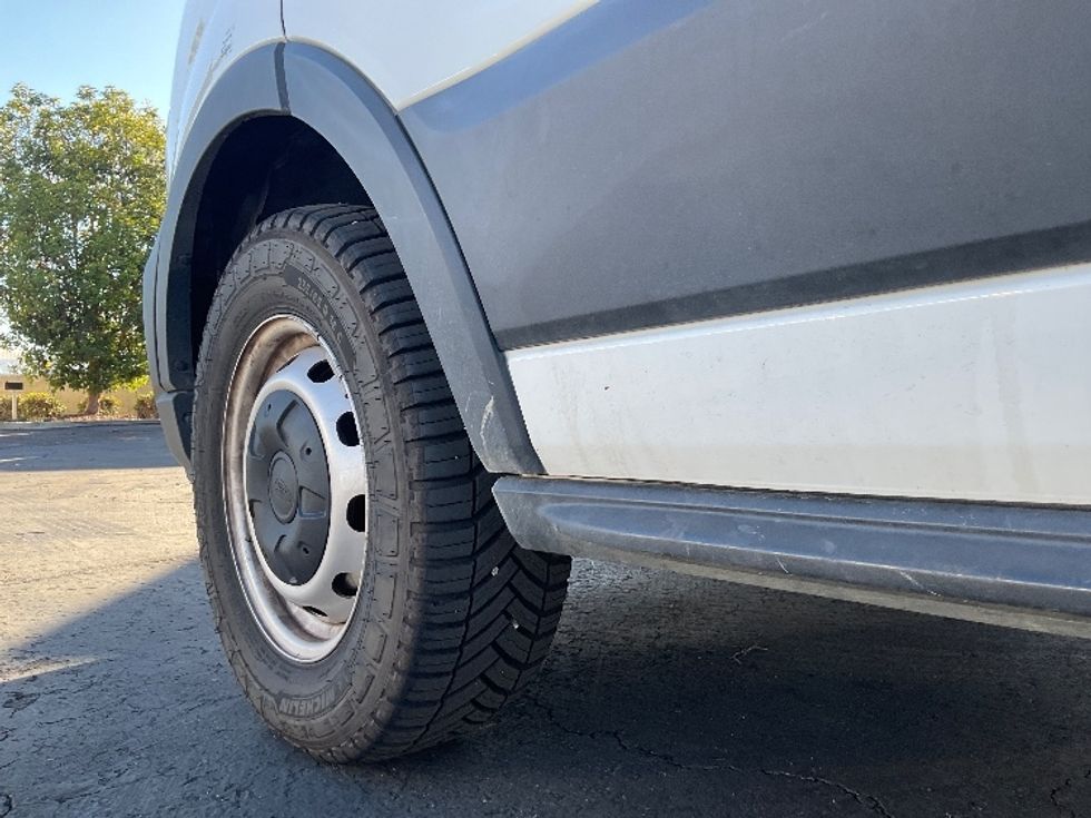 Cargo Van (Panel Van)-Light and Medium Duty Trucks-Ford-2020-Transit 250-Santa Ana-CA-33,012\n\t\tmiles-$ 37,750 - Image 28