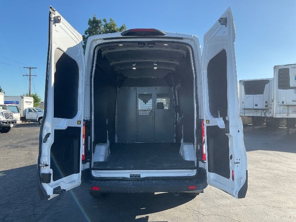 Cargo Van (Panel Van)-Light and Medium Duty Trucks-Ford-2020-Transit 250-Santa Ana-CA-33,012\n\t\tmiles-$ 37,750 - Image 8