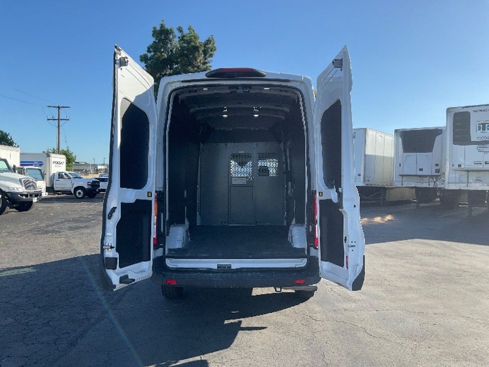 Cargo Van (Panel Van)-Light and Medium Duty Trucks-Ford-2020-Transit 250-Santa Ana-CA-33,012\n\t\tmiles-$ 37,750 - Image 9