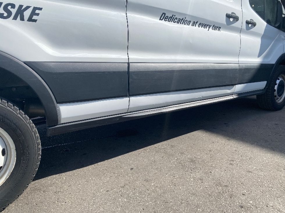 Cargo Van (Panel Van)-Light and Medium Duty Trucks-Ford-2020-Transit 250-Scarborough-ON-96,849\n\t\tkm-$ 43,000 - Image 14