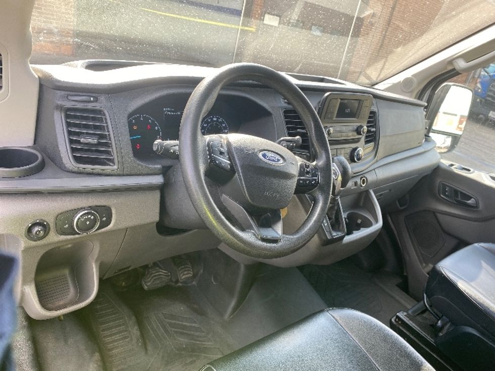 Cargo Van (Panel Van)-Light and Medium Duty Trucks-Ford-2020-Transit 250-Scarborough-ON-96,849\n\t\tkm-$ 43,000 - Image 17