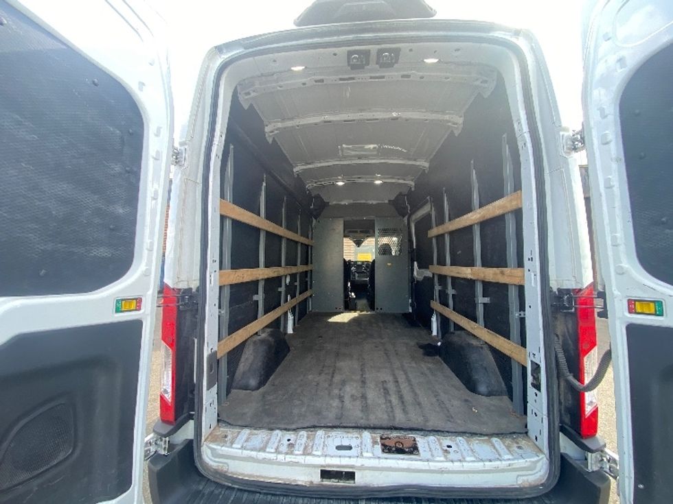 Cargo Van (Panel Van)-Light and Medium Duty Trucks-Ford-2020-Transit 250-Scarborough-ON-96,849\n\t\tkm-$ 43,000 - Image 9