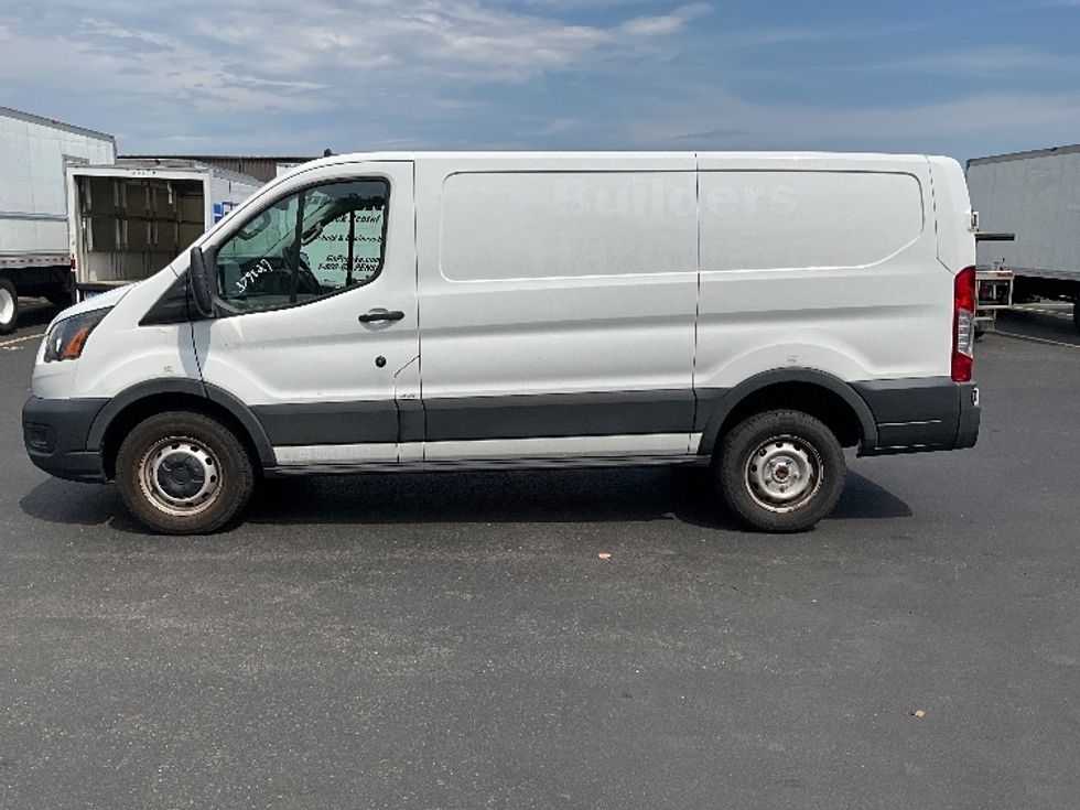 Cargo Van (Panel Van)-Light and Medium Duty Trucks-Ford-2020-Transit 250-Springfield-MA-53,914\n\t\tmiles-$ 27,000 - Image 4