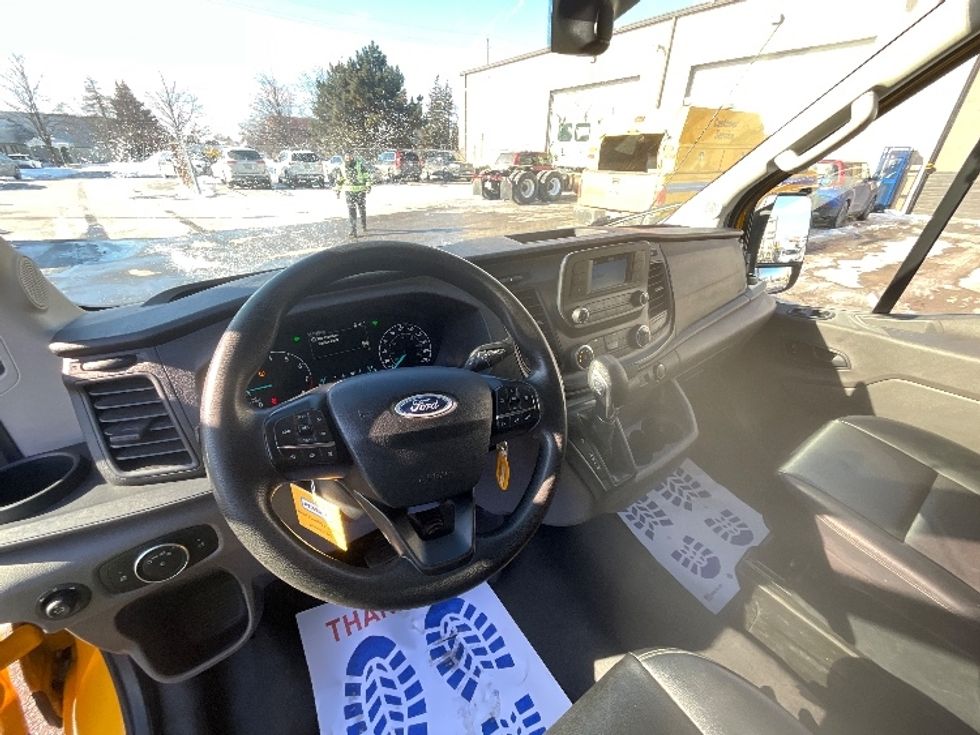 Cargo Van (Panel Van)-Light and Medium Duty Trucks-Ford-2020-Transit 250-Stoney Creek-ON-114,316\n\t\tkm-$ 37,000 - Image 14
