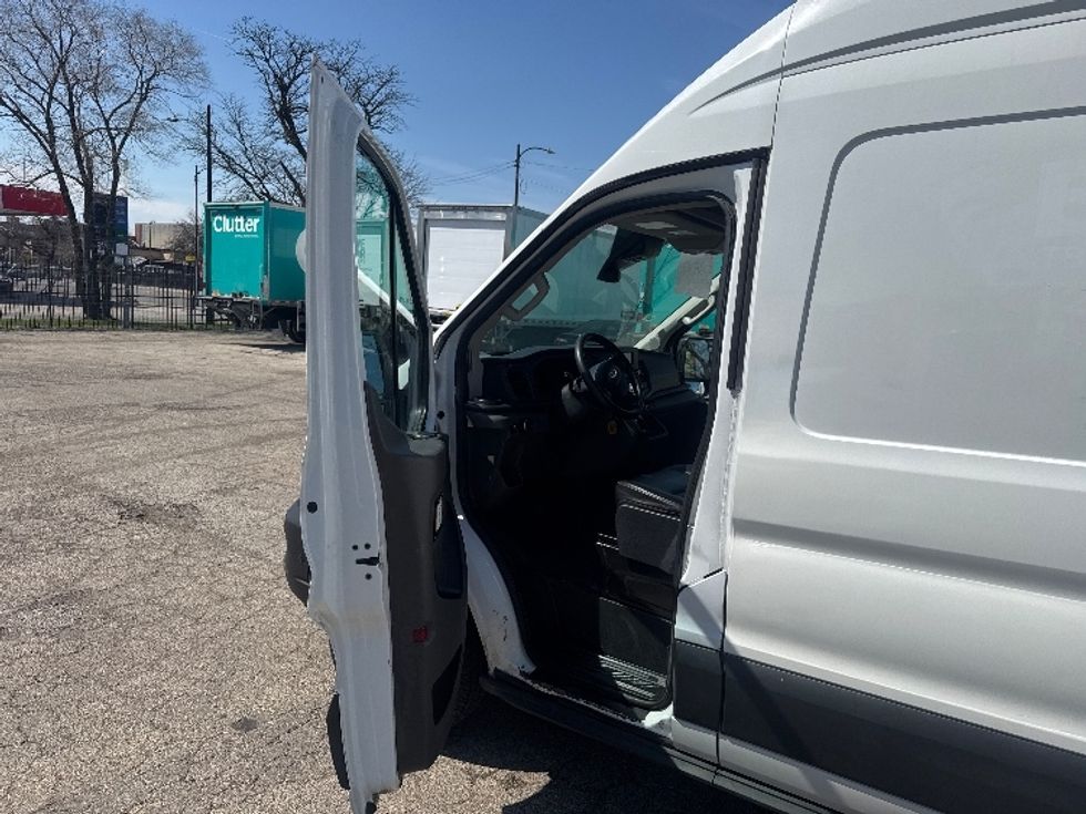 Cargo Van (Panel Van)-Light and Medium Duty Trucks-Ford-2020-Transit 250-Sturtevant-WI-52,521\n\t\tmiles-$ 35,500 - Image 16