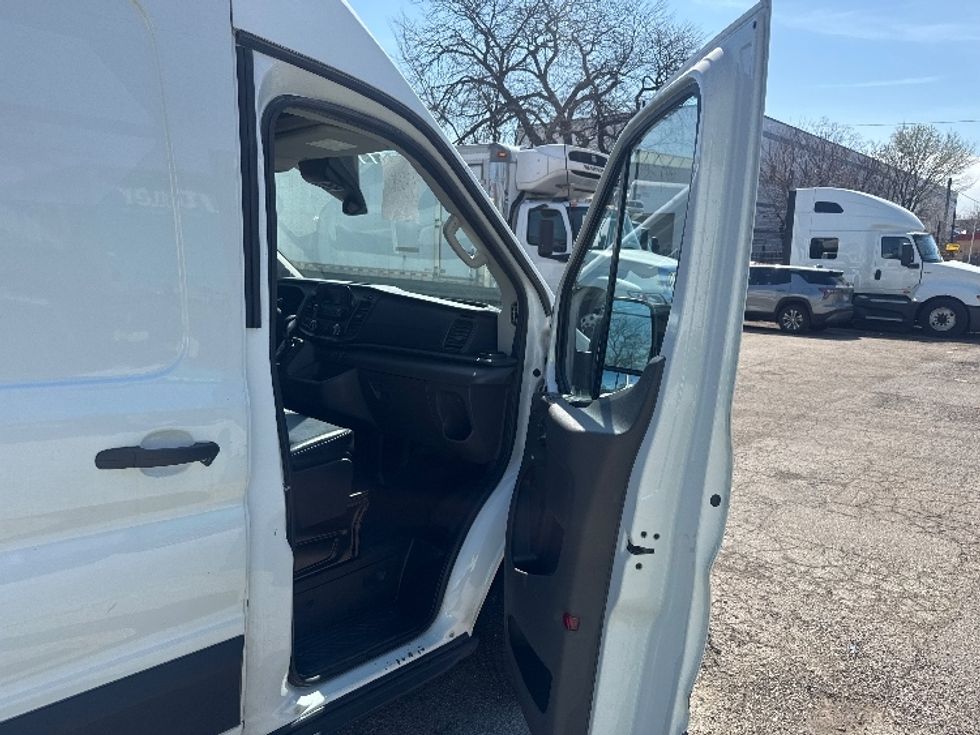 Cargo Van (Panel Van)-Light and Medium Duty Trucks-Ford-2020-Transit 250-Sturtevant-WI-52,521\n\t\tmiles-$ 35,500 - Image 20