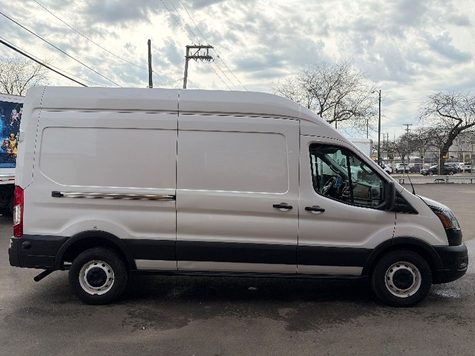 Cargo Van (Panel Van)-Light and Medium Duty Trucks-Ford-2020-Transit 250-Sturtevant-WI-54,036\n\t\tmiles-$ 35,500 - Image 14