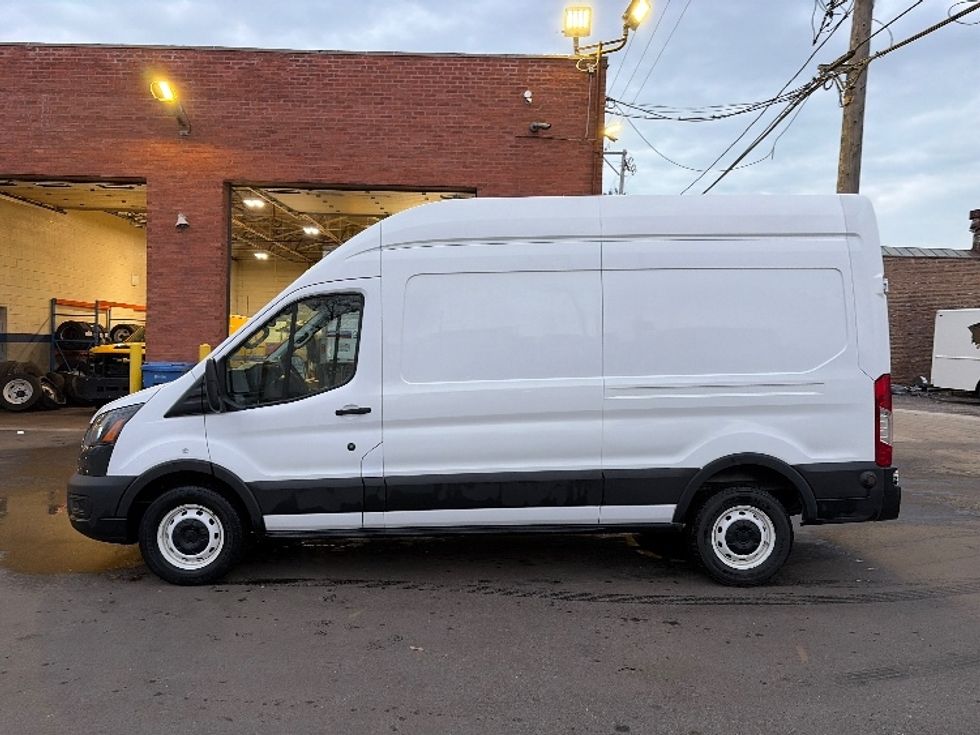 Cargo Van (Panel Van)-Light and Medium Duty Trucks-Ford-2020-Transit 250-Sturtevant-WI-68,635\n\t\tmiles-$ 34,250 - Image 4