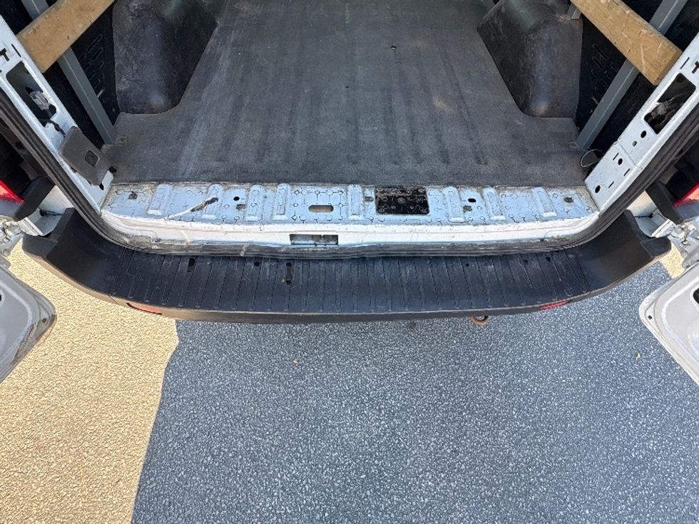 Cargo Van (Panel Van)-Light and Medium Duty Trucks-Ford-2020-Transit 250-Toronto-ON-125,499\n\t\tkm-$ 41,000 - Image 10