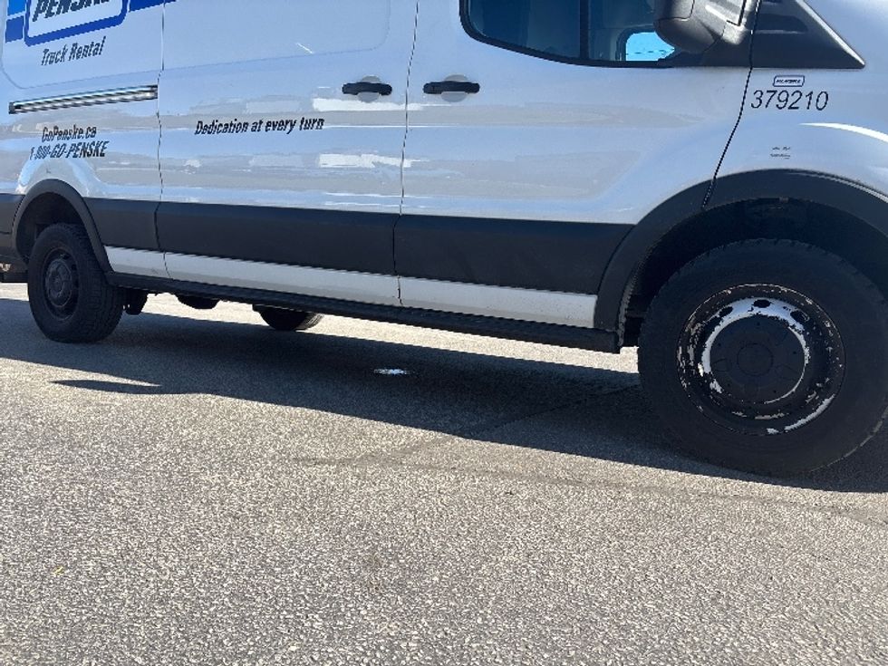 Cargo Van (Panel Van)-Light and Medium Duty Trucks-Ford-2020-Transit 250-Toronto-ON-125,499\n\t\tkm-$ 41,000 - Image 14