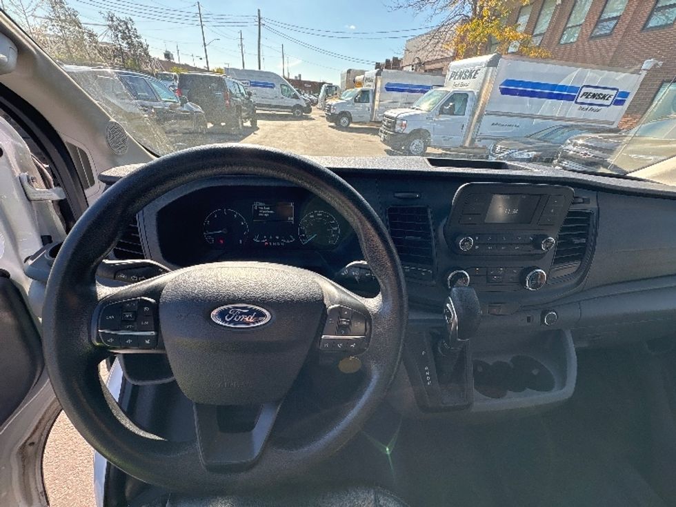 Cargo Van (Panel Van)-Light and Medium Duty Trucks-Ford-2020-Transit 250-Toronto-ON-125,499\n\t\tkm-$ 41,000 - Image 18