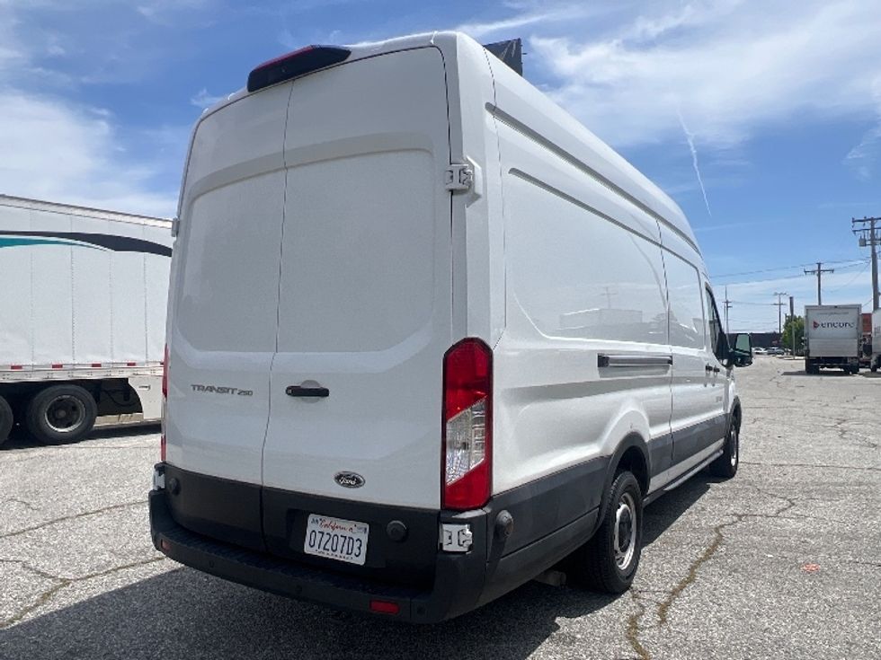Cargo Van (Panel Van)-Light and Medium Duty Trucks-Ford-2020-Transit 250-Torrance-CA-64,550\n\t\tmiles-$ 36,000 - Image 11