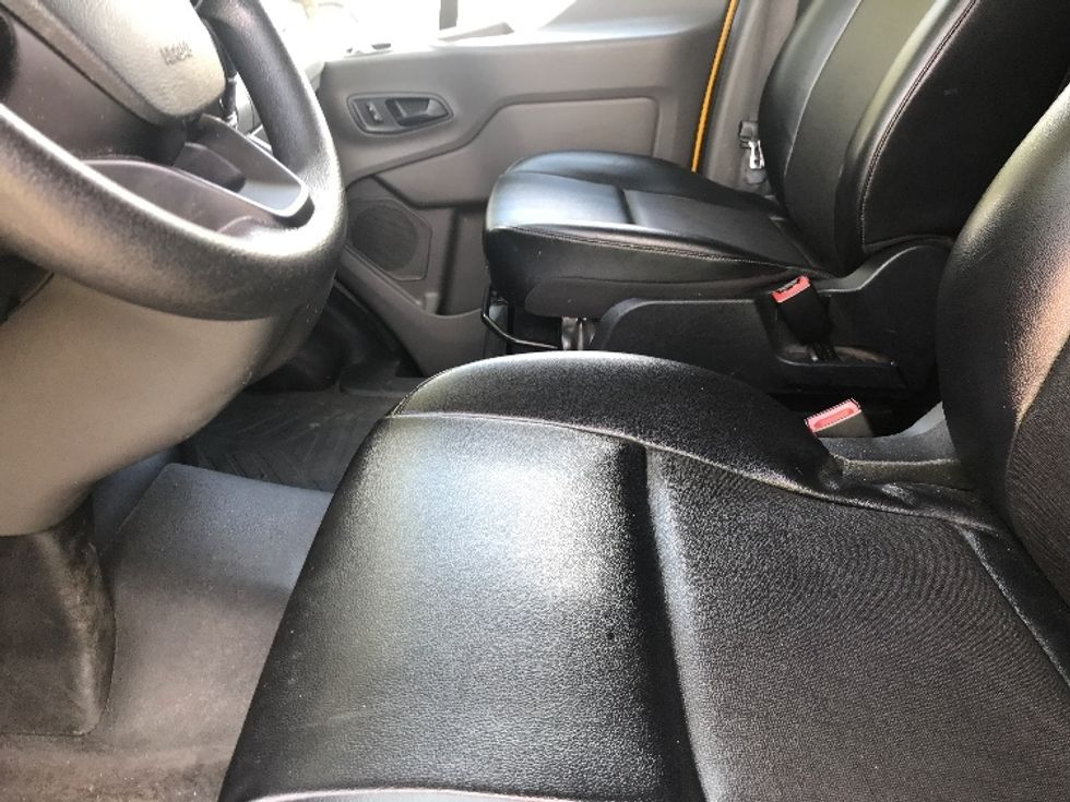 Cargo Van (Panel Van)-Light and Medium Duty Trucks-Ford-2020-Transit 250-Tukwila-WA-52,576\n\t\tmiles-$ 32,250 - Image 17