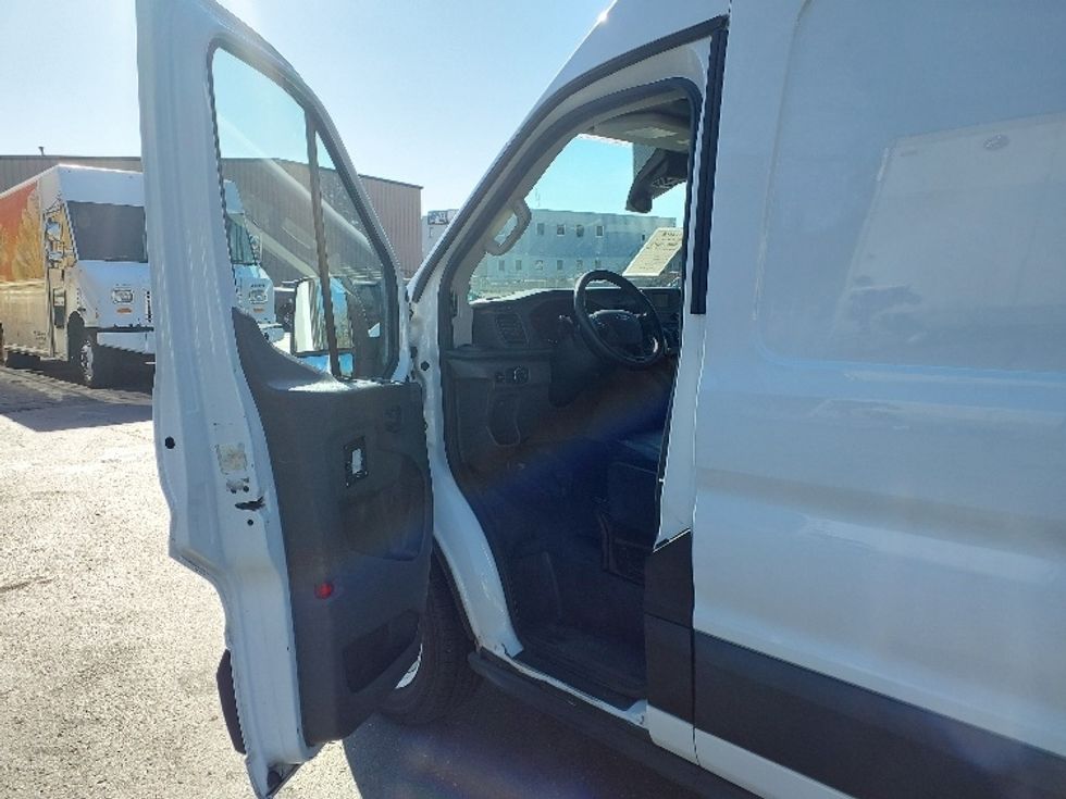 Cargo Van (Panel Van)-Light and Medium Duty Trucks-Ford-2020-Transit 250-Tukwila-WA-54,955\n\t\tmiles-$ 36,250 - Image 15