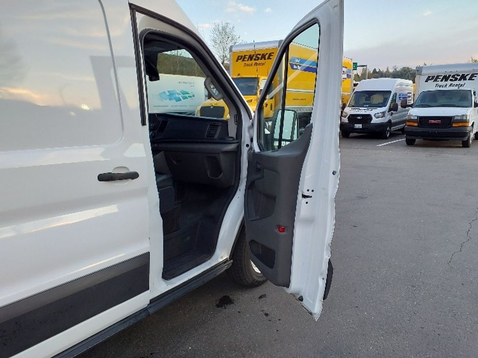 Cargo Van (Panel Van)-Light and Medium Duty Trucks-Ford-2020-Transit 250-Tukwila-WA-63,804\n\t\tmiles-$ 34,500 - Image 19