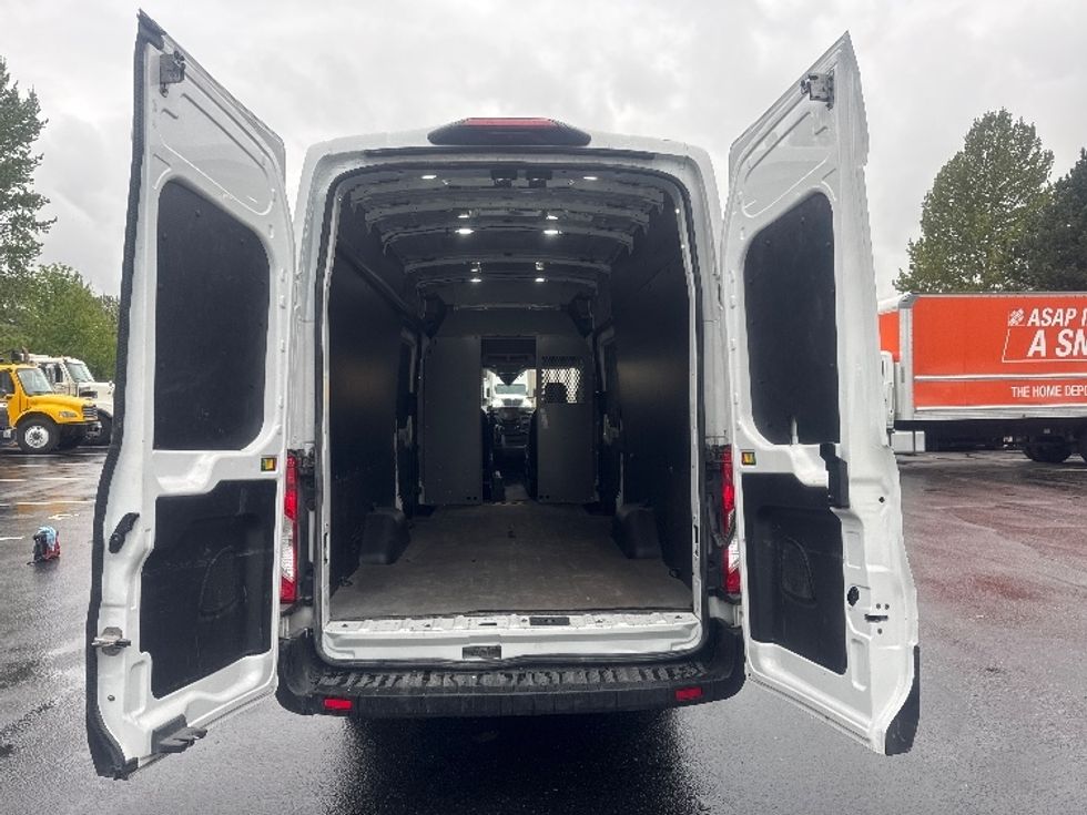 Cargo Van (Panel Van)-Light and Medium Duty Trucks-Ford-2020-Transit 250-Tukwila-WA-65,443\n\t\tmiles-$ 36,000 - Image 10