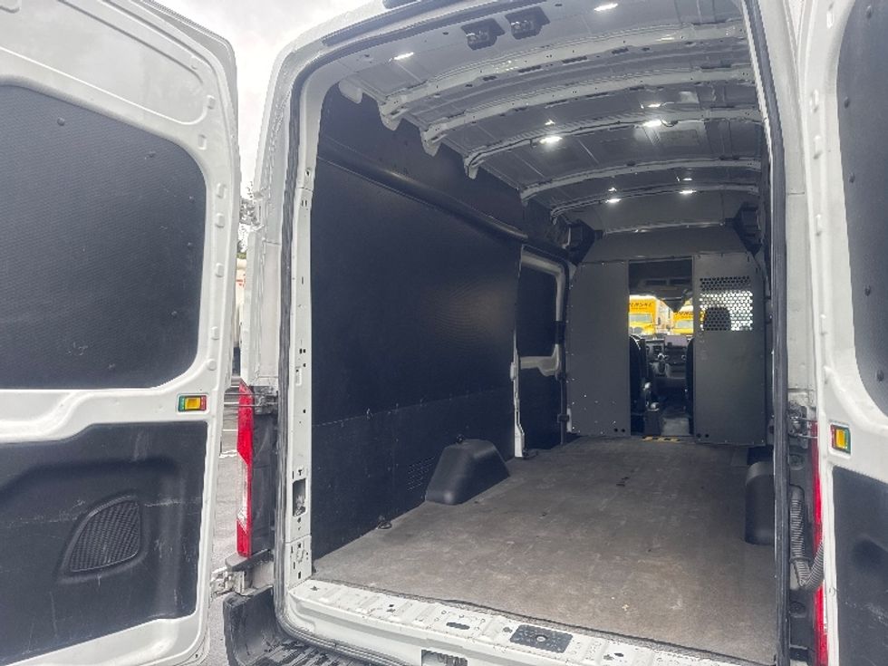 Cargo Van (Panel Van)-Light and Medium Duty Trucks-Ford-2020-Transit 250-Tukwila-WA-65,443\n\t\tmiles-$ 36,000 - Image 11