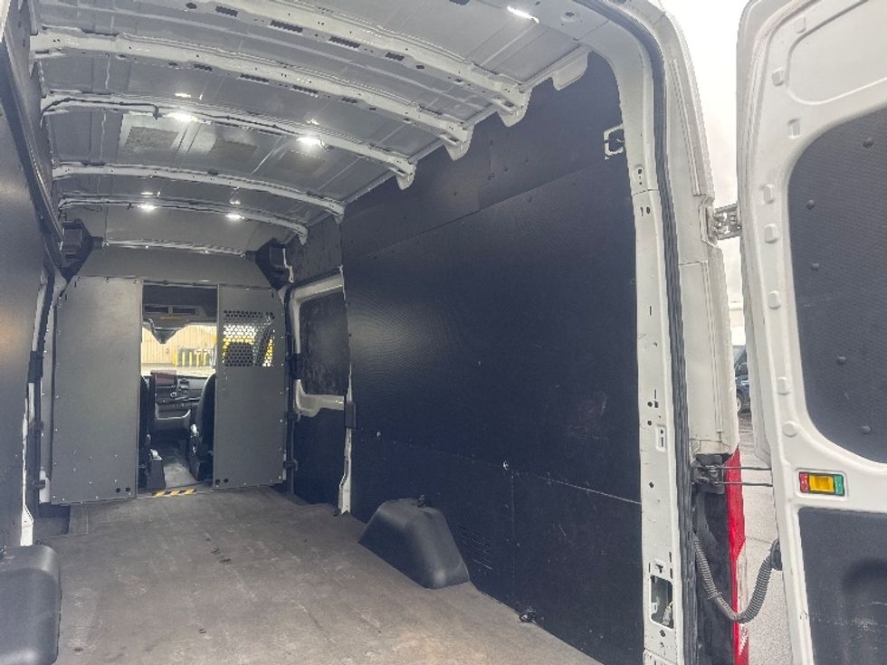 Cargo Van (Panel Van)-Light and Medium Duty Trucks-Ford-2020-Transit 250-Tukwila-WA-65,443\n\t\tmiles-$ 36,000 - Image 12