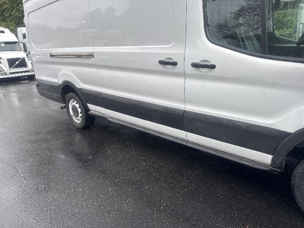 Cargo Van (Panel Van)-Light and Medium Duty Trucks-Ford-2020-Transit 250-Tukwila-WA-65,443\n\t\tmiles-$ 36,000 - Image 14