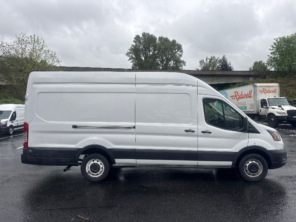 Cargo Van (Panel Van)-Light and Medium Duty Trucks-Ford-2020-Transit 250-Tukwila-WA-65,443\n\t\tmiles-$ 36,000 - Image 15