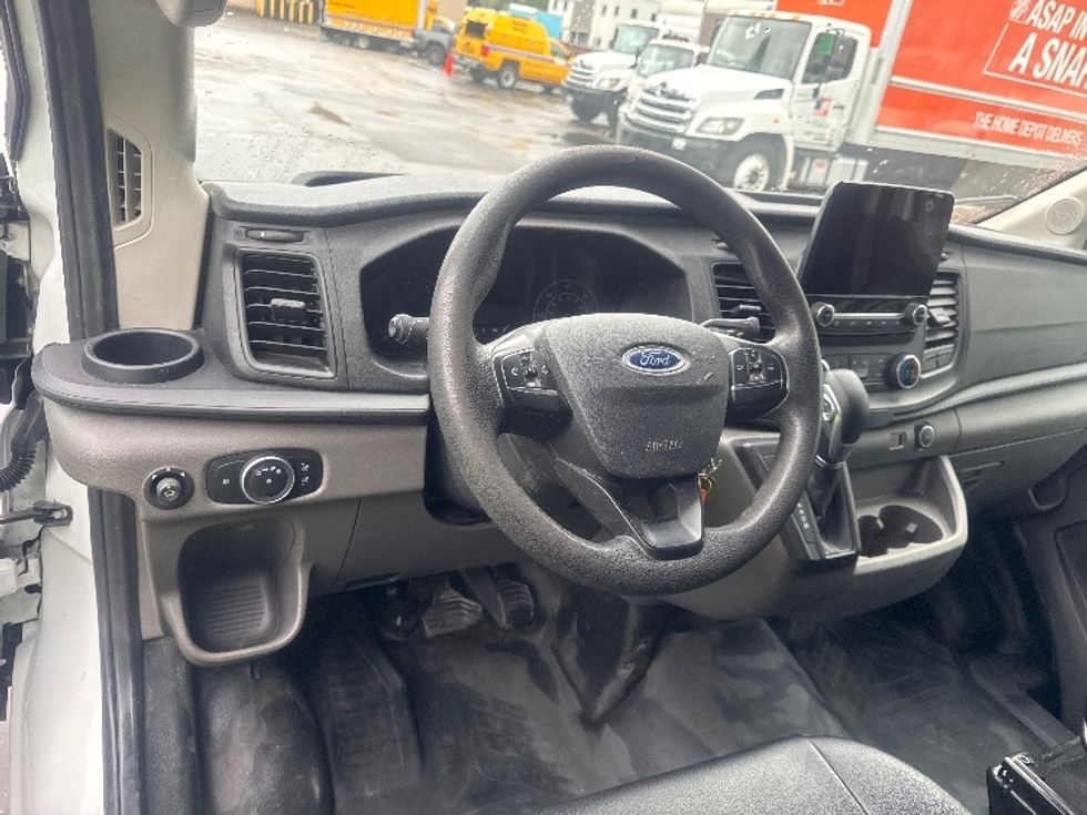 Cargo Van (Panel Van)-Light and Medium Duty Trucks-Ford-2020-Transit 250-Tukwila-WA-65,443\n\t\tmiles-$ 36,000 - Image 17
