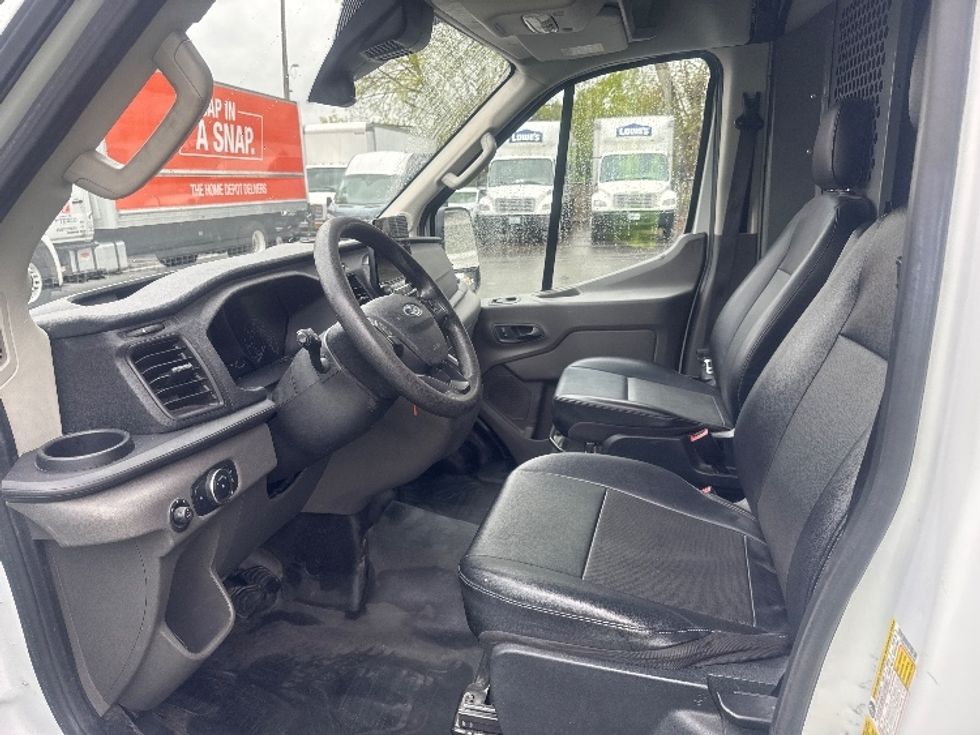 Cargo Van (Panel Van)-Light and Medium Duty Trucks-Ford-2020-Transit 250-Tukwila-WA-65,443\n\t\tmiles-$ 36,000 - Image 19
