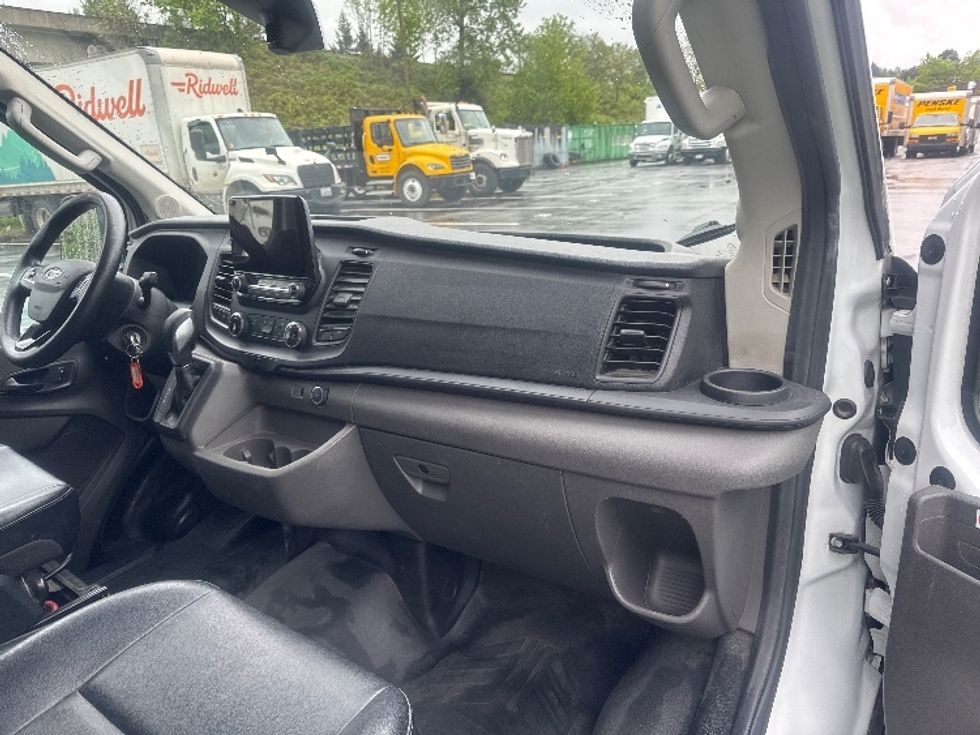 Cargo Van (Panel Van)-Light and Medium Duty Trucks-Ford-2020-Transit 250-Tukwila-WA-65,443\n\t\tmiles-$ 36,000 - Image 21
