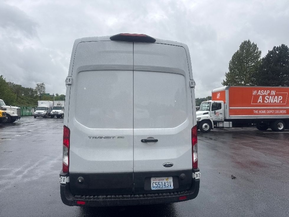 Cargo Van (Panel Van)-Light and Medium Duty Trucks-Ford-2020-Transit 250-Tukwila-WA-65,443\n\t\tmiles-$ 36,000 - Image 7