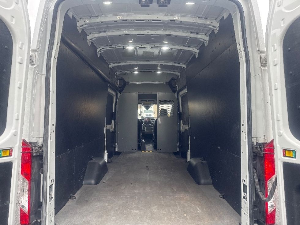 Cargo Van (Panel Van)-Light and Medium Duty Trucks-Ford-2020-Transit 250-Tukwila-WA-65,443\n\t\tmiles-$ 36,000 - Image 8