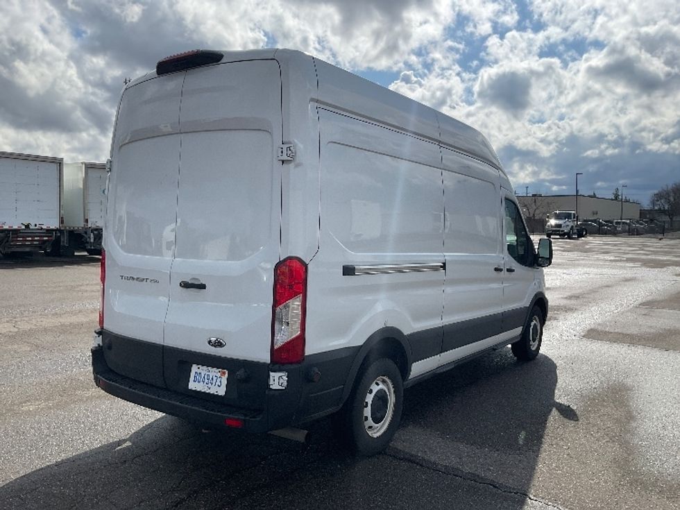 Cargo Van (Panel Van)-Light and Medium Duty Trucks-Ford-2020-Transit 250-Warren-MI-46,670\n\t\tmiles-$ 36,000 - Image 12