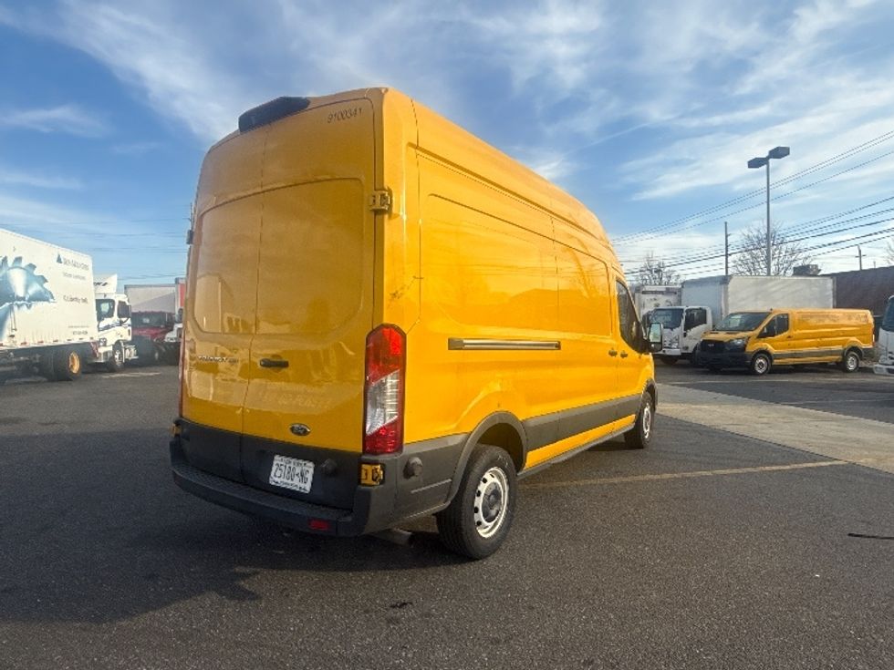 Cargo Van (Panel Van)-Light and Medium Duty Trucks-Ford-2020-Transit 250-West Babylon-NY-69,835\n\t\tmiles-$ 31,250 - Image 12