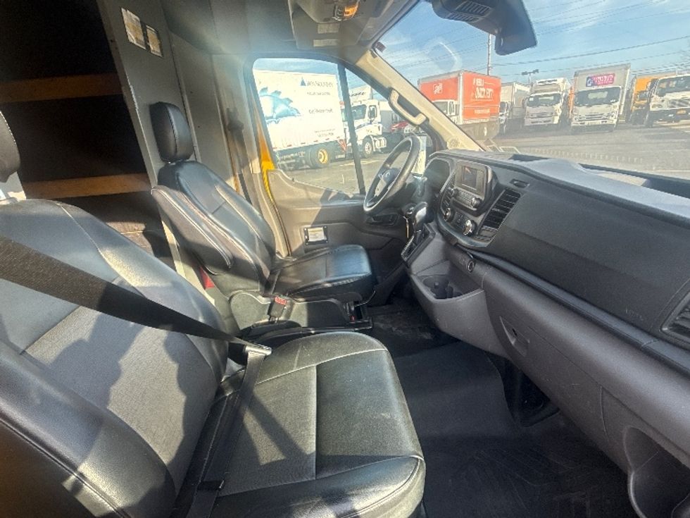 Cargo Van (Panel Van)-Light and Medium Duty Trucks-Ford-2020-Transit 250-West Babylon-NY-69,835\n\t\tmiles-$ 31,250 - Image 21