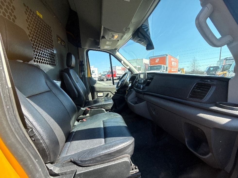 Cargo Van (Panel Van)-Light and Medium Duty Trucks-Ford-2020-Transit 250-West Babylon-NY-81,594\n\t\tmiles-$ 30,750 - Image 21