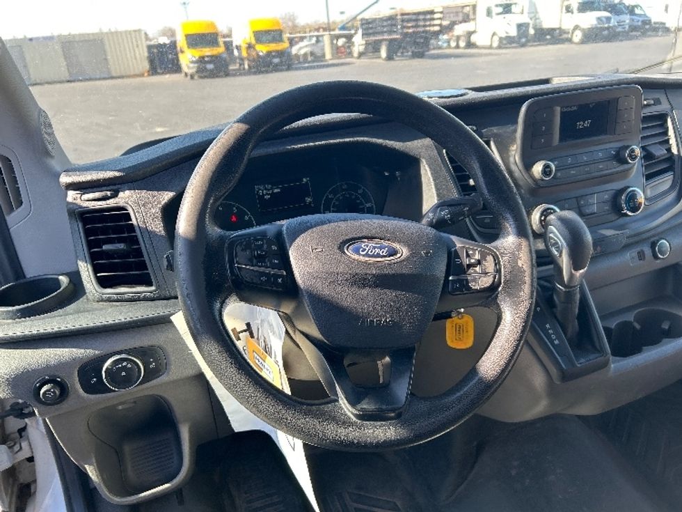 Cargo Van (Panel Van)-Light and Medium Duty Trucks-Ford-2020-Transit 250-West Sacramento-CA-71,402\n\t\tmiles-$ 40,250 - Image 16