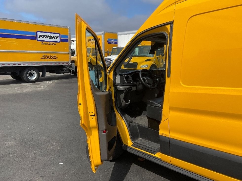 2020 Ford Transit photo 14