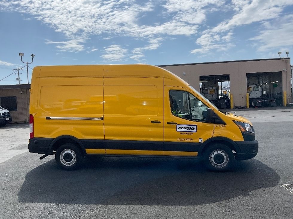 2020 Ford Transit photo 13
