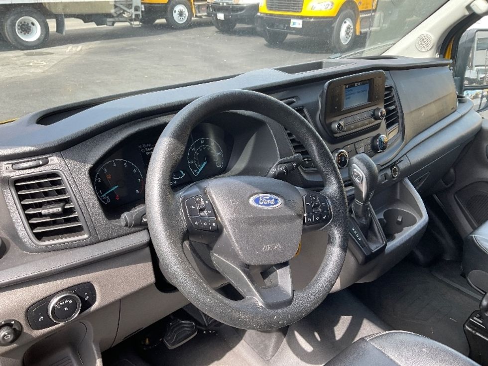 Cargo Van (Panel Van)-Light and Medium Duty Trucks-Ford-2020-Transit 250-West Sacramento-CA-89,809\n\t\tmiles-$ 28,250 - Image 16