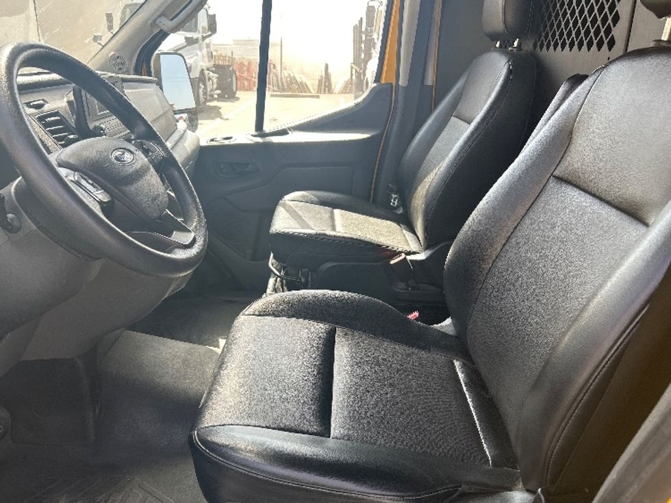 Cargo Van (Panel Van)-Light and Medium Duty Trucks-Ford-2020-Transit 250-West Sacramento-CA-96,878\n\t\tmiles-$ 28,250 - Image 19